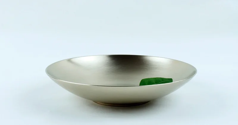 What are the 7 essentials to table setting?