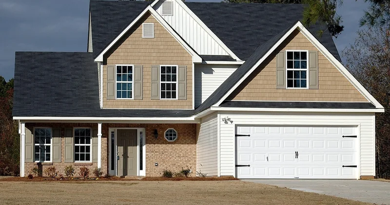 What helps a house sell quickly?