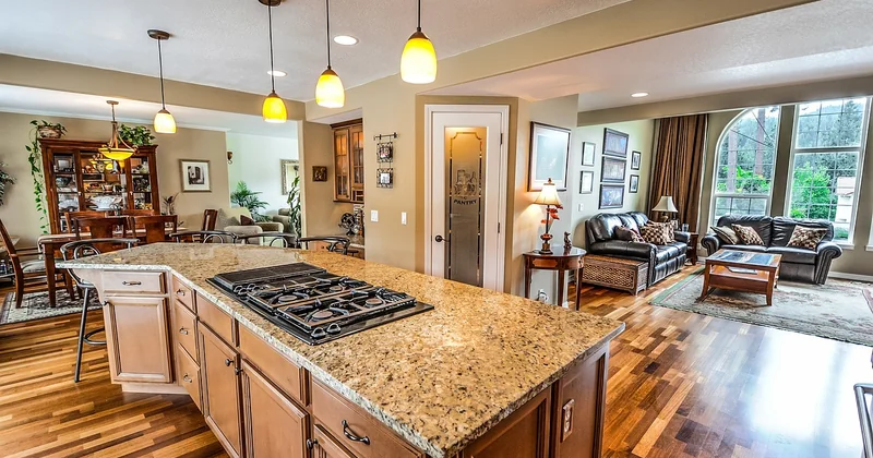 Open concept vs. closed floor plan: a side-by-side